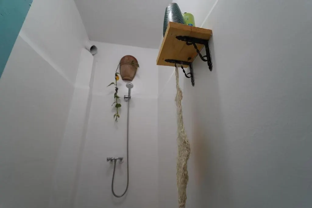 Anza Sets House Hostel Agadir